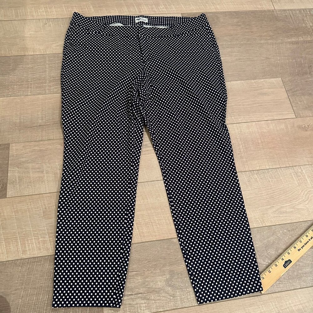 OLD NAVY BLACK AND WHITE POLKA DOT PIXIE PANTS SIZE 18 REGULAR